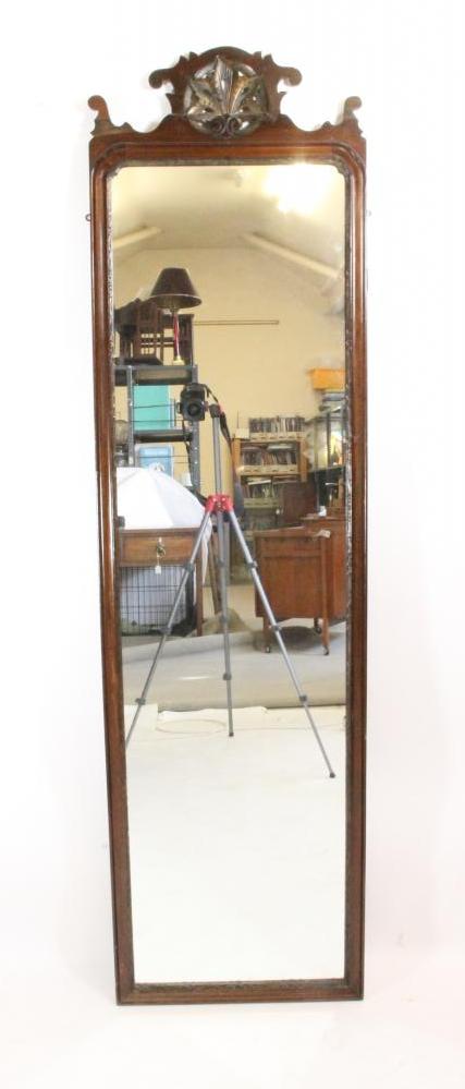 A GEORGIAN MAHOGANY FRET PIER GLASS Image