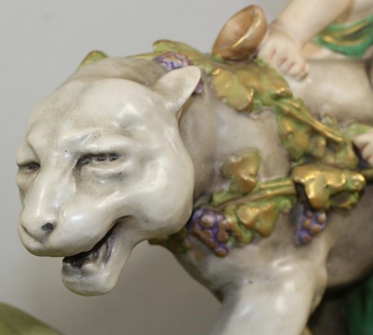 AN AMPHORA BISQUE PORCELAIN FIGURE GROUP Image