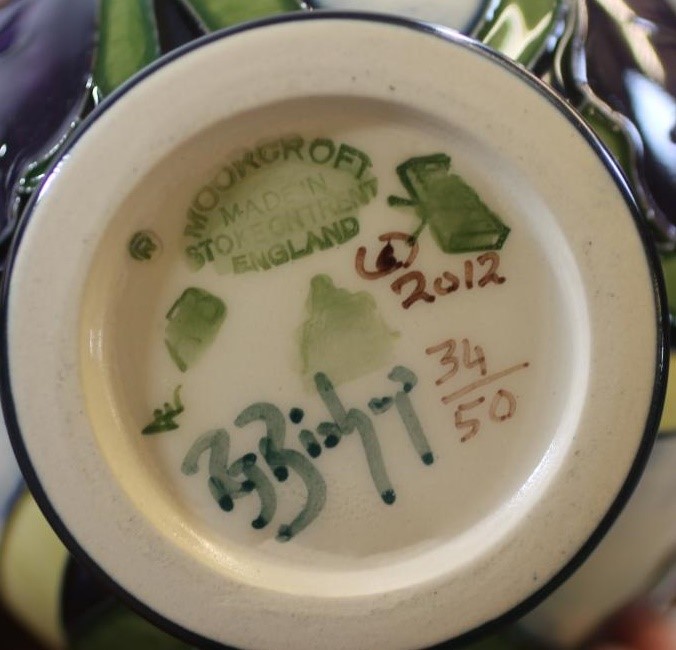 A MOORCROFT POTTERY LIMITED EDITION VASE Image