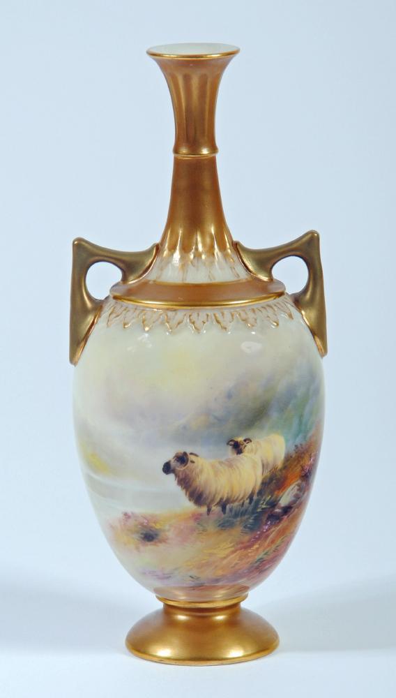 A ROYAL WORCESTER CHINA VASE Image