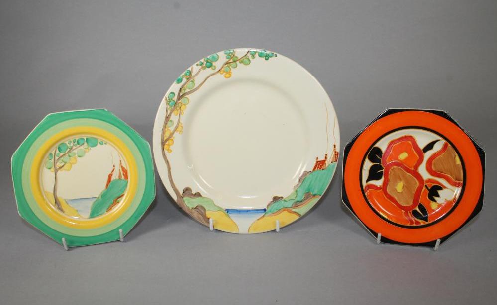 A CLARICE CLIFF NEWPORT POTTERY BIZARRE PLATE Image