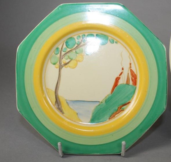 A CLARICE CLIFF NEWPORT POTTERY BIZARRE PLATE Image