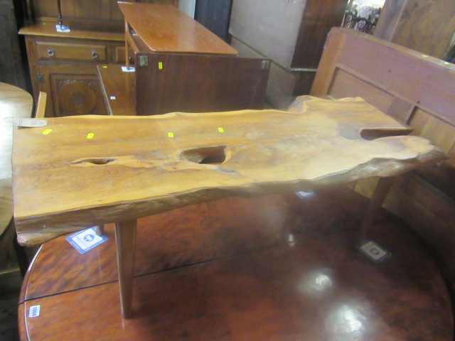 RUSTIC COFFEE TABLE Image