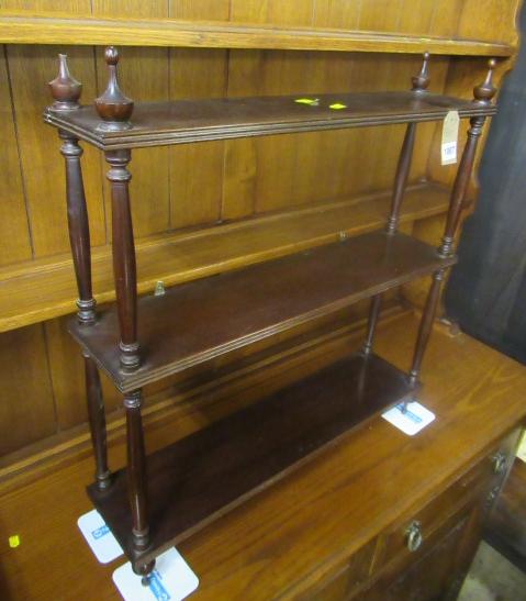 WALL SHELF UNIT Image