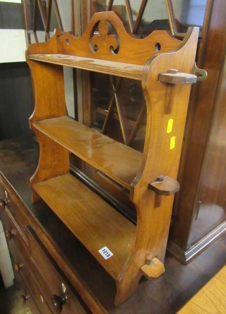 SMALL BOOKSHELF Image