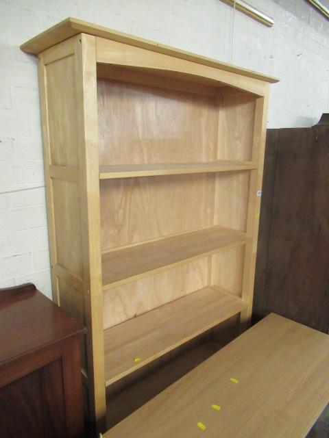 MODERN BEECH BOOKSHELF Image