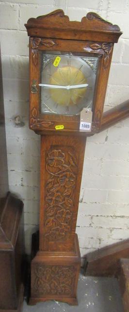 SMALL CARVED GRANDMOTHER CLOCK Image