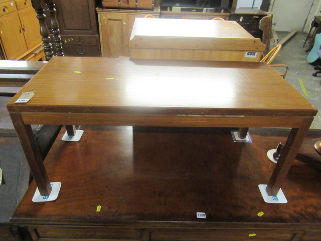 TEAK RETRO COFFEE TABLE Image