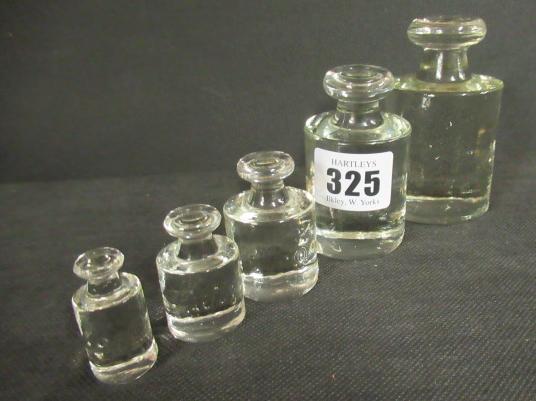SET OF GLASS WEIGHTS Image