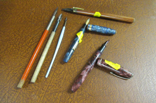 TWO FOUNTAIN PENS AND FOUR OTHERS Image