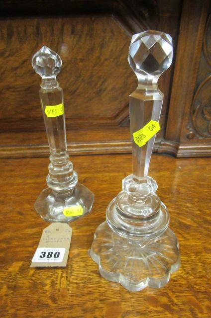 TWO LACE MAKER KNOPS Image