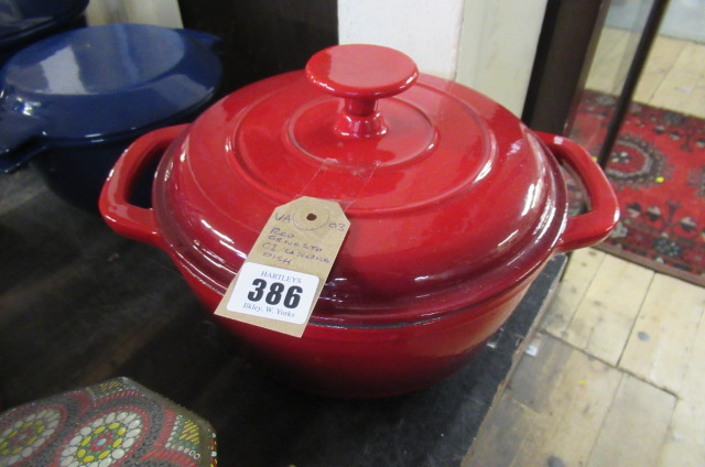RED ERNESTO CASSEROLE DISH Image