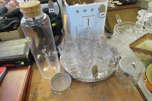 QUANTITY OF GLASS AN A PLATED TRAY Image