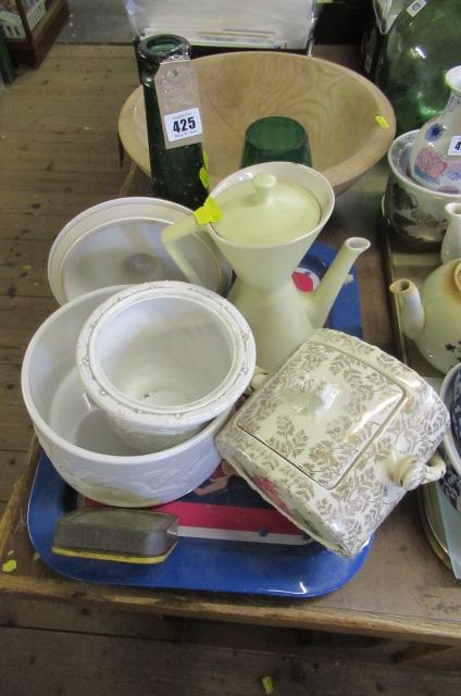 TRAY OF CERAMICS ETC Image