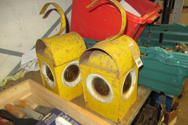 TWO ROAD LAMPS Image