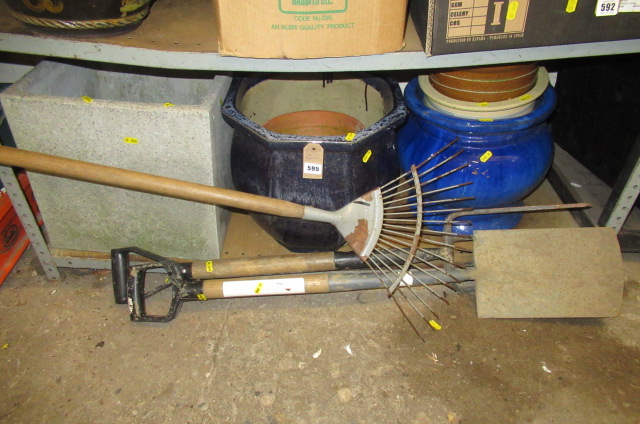 VARIOUS PLANTERS  FORK AND SPADE Image