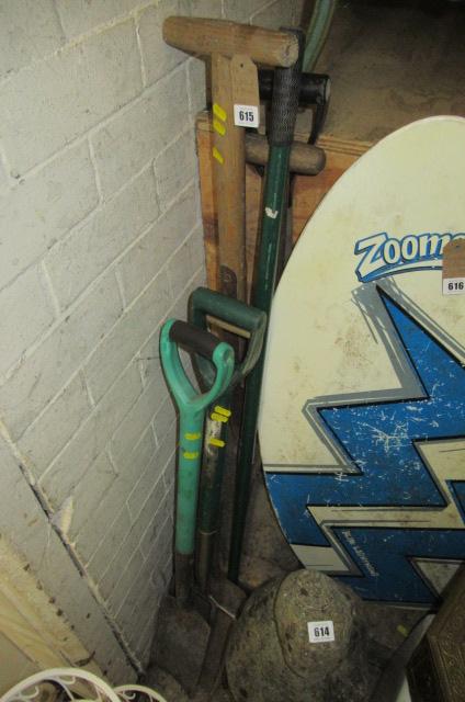 SEVEN GARDEN TOOLS Image