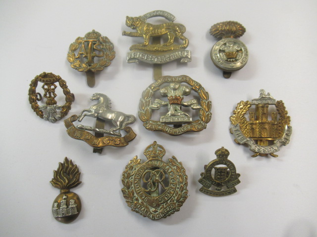 QUANTITY OF BRITISH MILITARY CAP BADGES Image