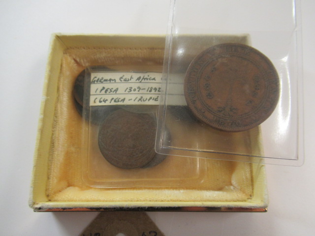 QUANTITY OF WORLD COINS INCLUDING CEYLON 1870 5 CENTS ETC Image