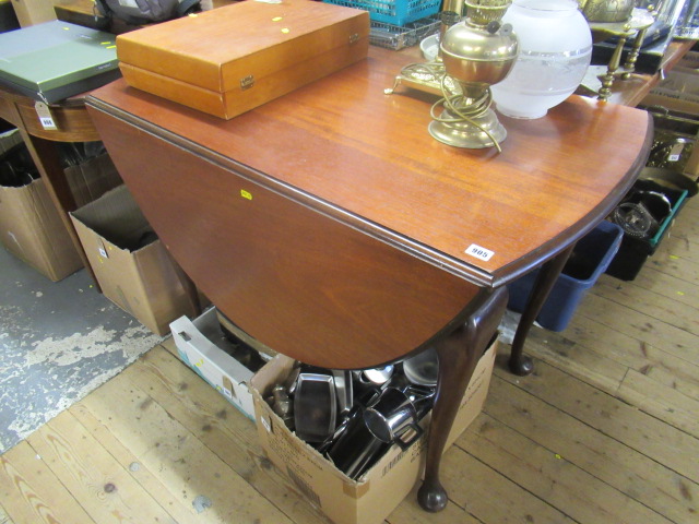 MAHOGANY DROP LEAF DINING TABLE Image