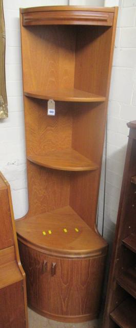 RETRO TEAK CORNER SHELF Image