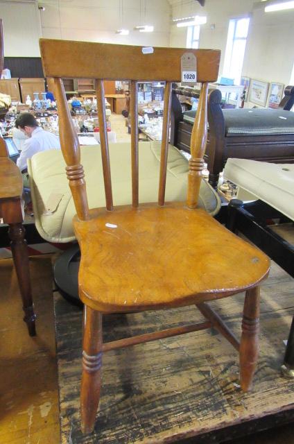 SMALL PINE CHILDS CHAIR Image