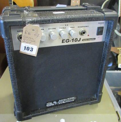 SMALL GUITAR AMP Image