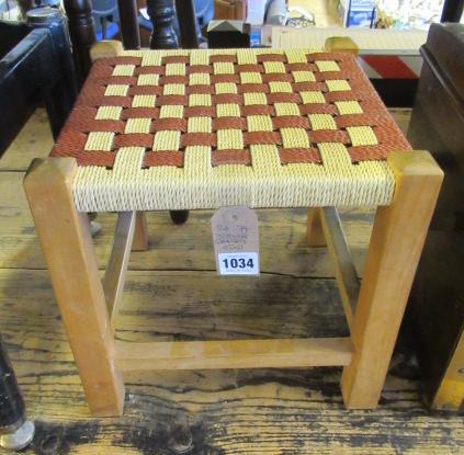 STRING SEATED STOOL Image