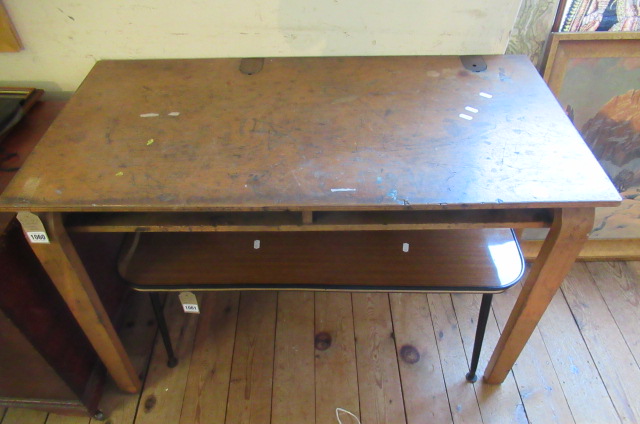 ESAVIAN SCHOOL DESK Image