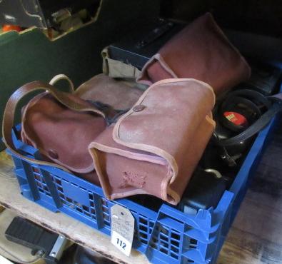 BOX OF MISCELLANEOUS VINTAGE CAMERAS Image