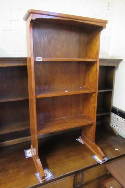 SMALL OAK BOOKCASE Image