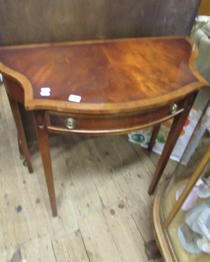 WALNUT VENEERED HALL TABLE Image