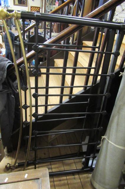 BRASS AND METAL BED STEAD Image