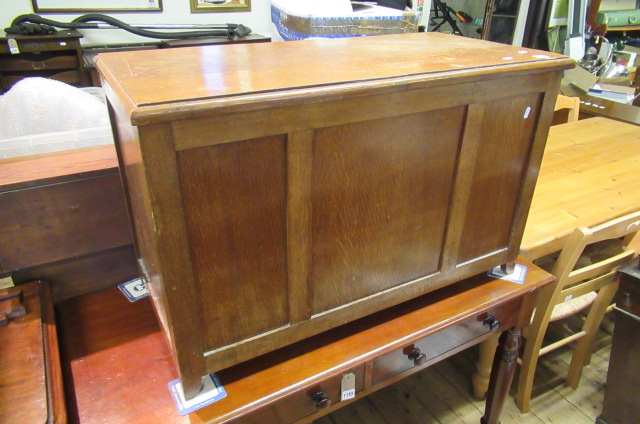 OAK BLANKET BOX Image