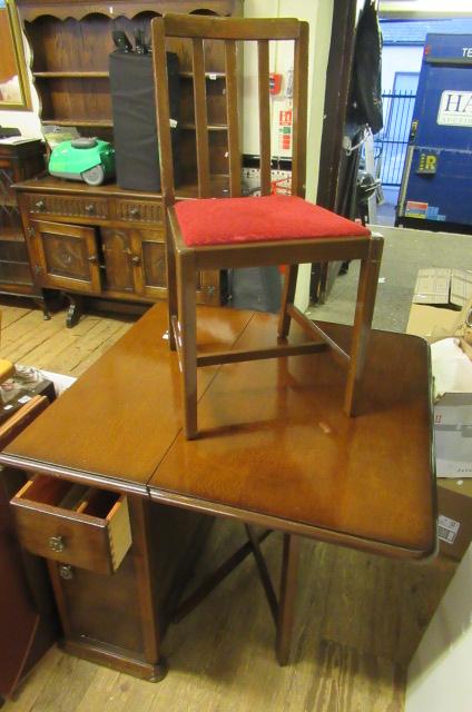 DINING TABLE AND FOUR OAK DINING CHAIRS Image