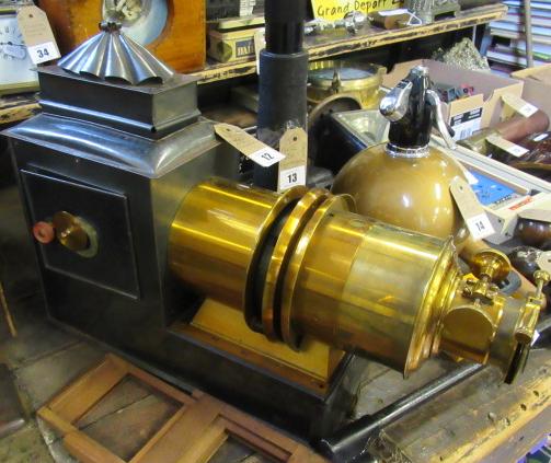 MAGIC LANTERN PROJECTOR Image