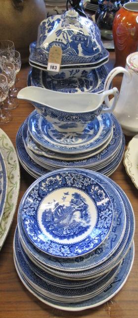 QUANTITY OF WILLOW PATTERN CHINA Image