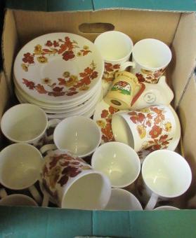 BOX OF ELIZABETHAN MEADOWFLOWER CHINA Image