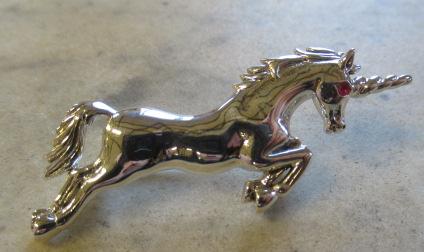 SILVER UNICORN BROOCH Image