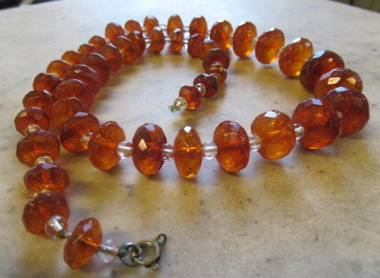 1920S AMBER NECKLACE Image