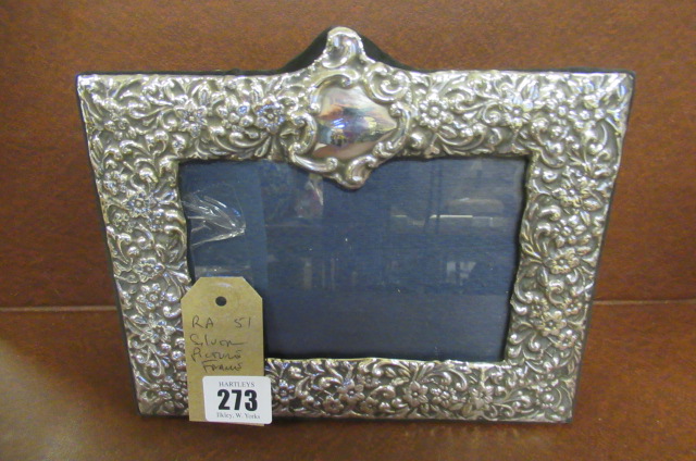 SILVER PICTURE FRAME Image