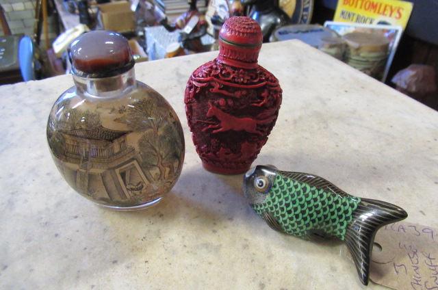 THREE CHINESE SNUFF BOXES Image