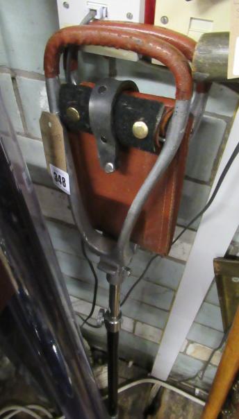 SHOOTING STICK Image