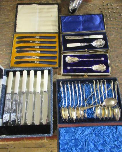 FICE SMALL CANTREENS OF PLATED CUTLERY AND THREE ITEMS OF LOOSE CUTLERY INCLUDING SILVER SPOON Image