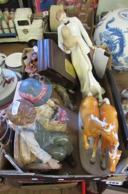 SMALL BOX OF FIGURES ETC Image