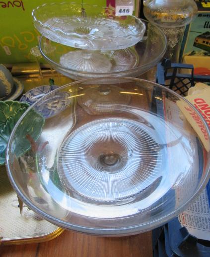 THREE GLASS SERVING STANDS AND A DECANTER Image
