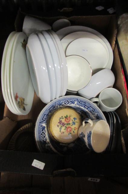 BOX OF PLATES ETC Image