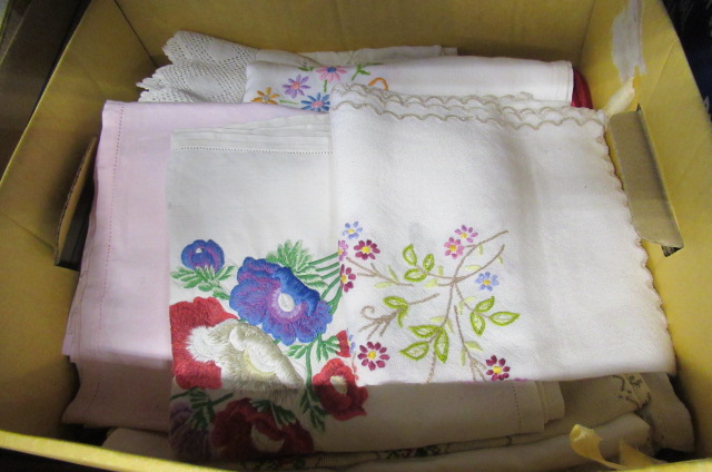 BOX OF LINEN Image