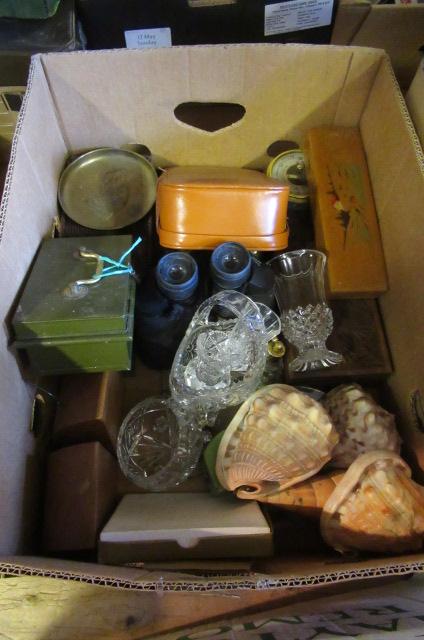 BOX OF MIXED ITEMS Image