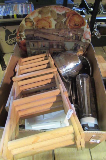 BOX OF KITCHEN ITEMS INCLUDING WINE RACK Image